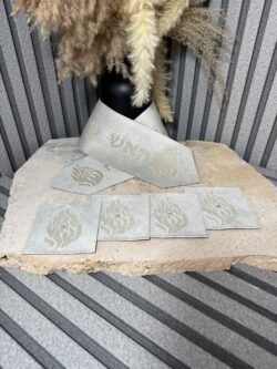 ⁦עטרה לטלית "האש שלי תוקד" לבן⁩ – תמונה ⁦2⁩